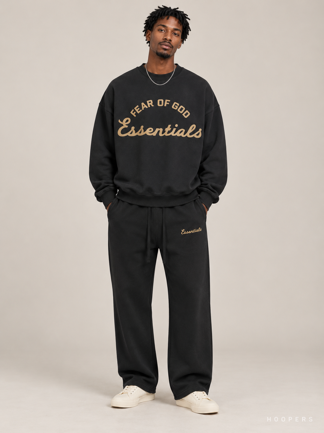 סווטשירט Fear of God Essentials – Big Script שחור דהוי – חזית