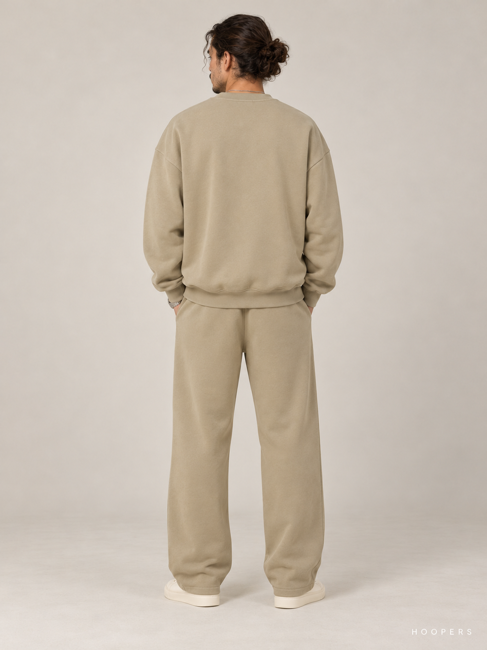 סווטשירט Fear of God Essentials – Big Script חאקי – גב