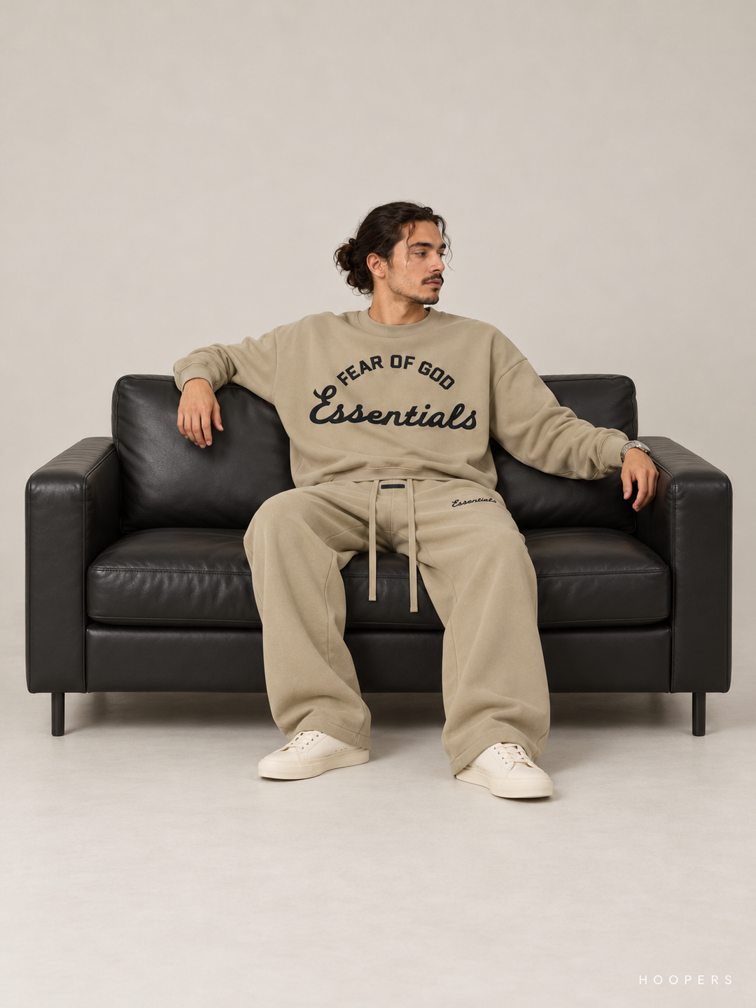 סווטשירט Fear of God Essentials – Big Script חאקי – סטודיו