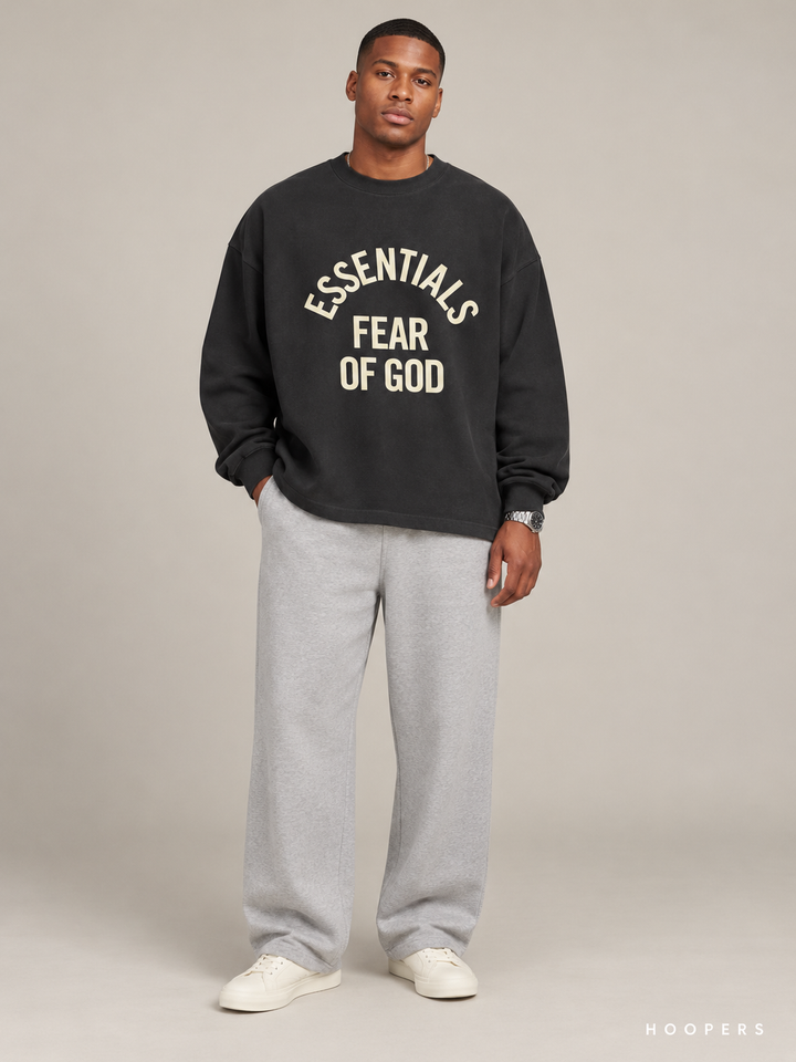 סווטשירט Fear of God Essentials – Arch Logo שחור דהוי – חזית
