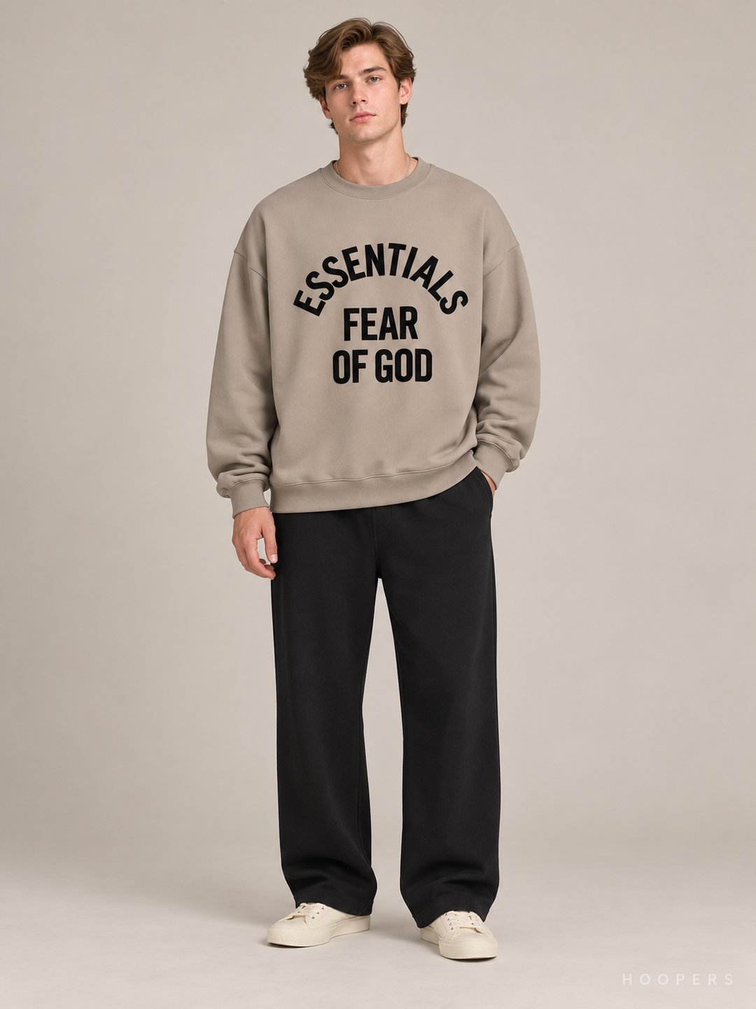 סווטשירט Fear of God Essentials – Arch Logo חול – חזית