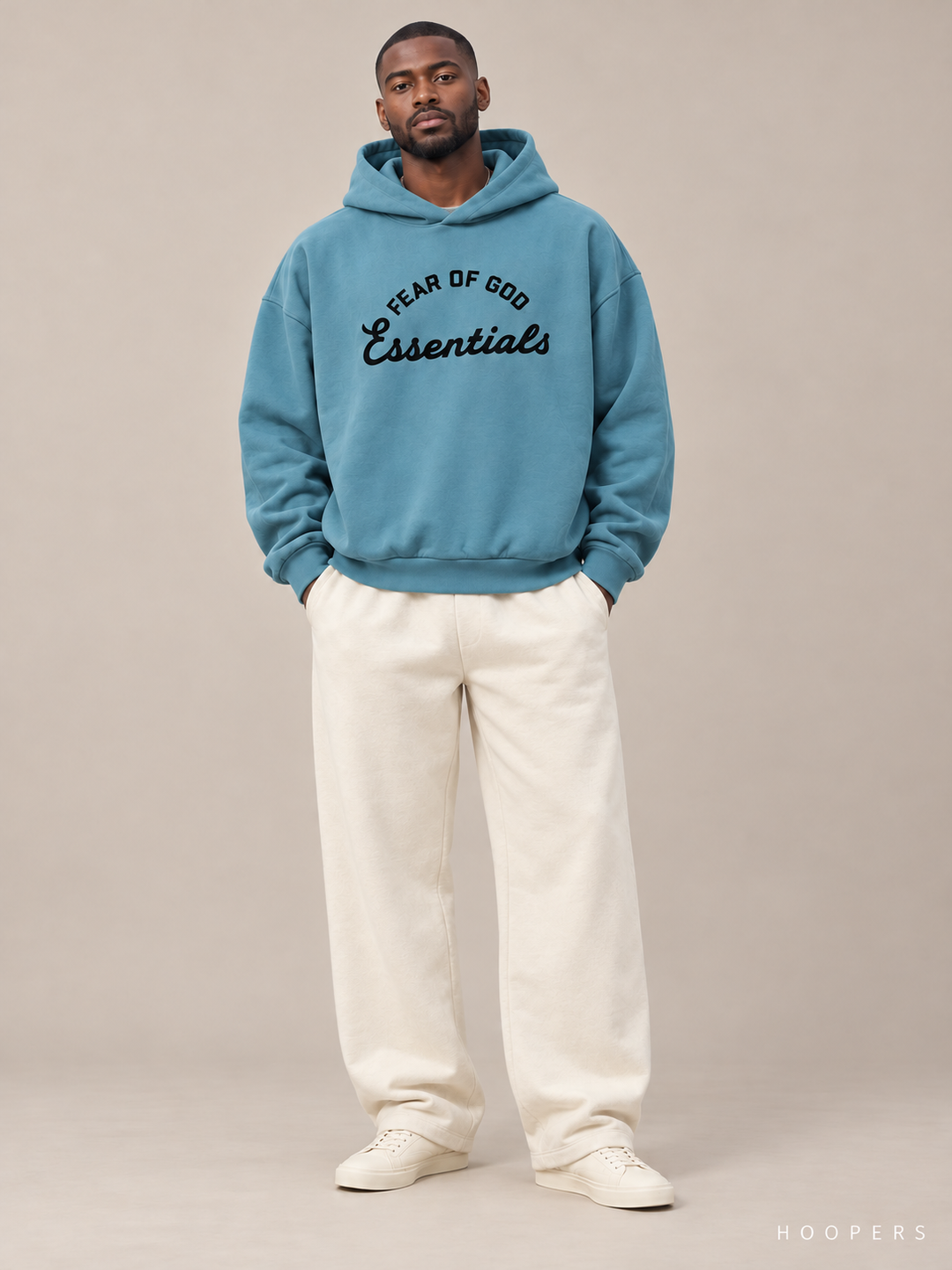 קפוצ'ון Fear of God Essentials – Big Script כחול-טורקיז – חזית