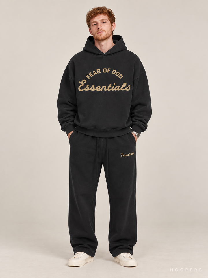קפוצ'ון Fear of God Essentials – Big Script שחור דהוי – חזית