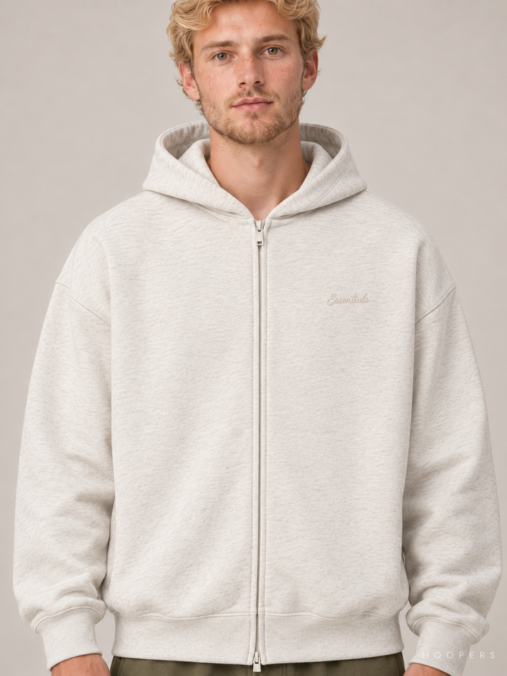 קפוצ'ון רוכסן Fear of God Essentials – Zip שמנת מלאנז' – תקריב
