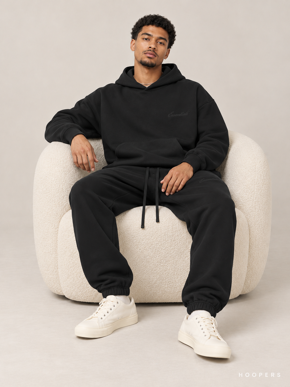 מכנס טרנינג Fear of God Essentials – Script Jogger שחור | HOOPERS