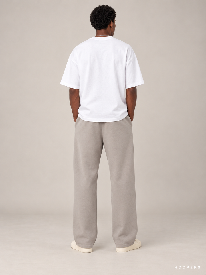 מכנס טרנינג Fear of God Essentials – Script אפור חם – גב