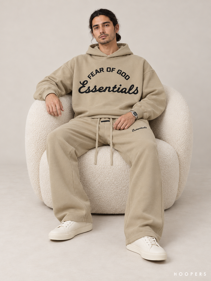 מכנס טרנינג Fear of God Essentials – Script חאקי – סטודיו