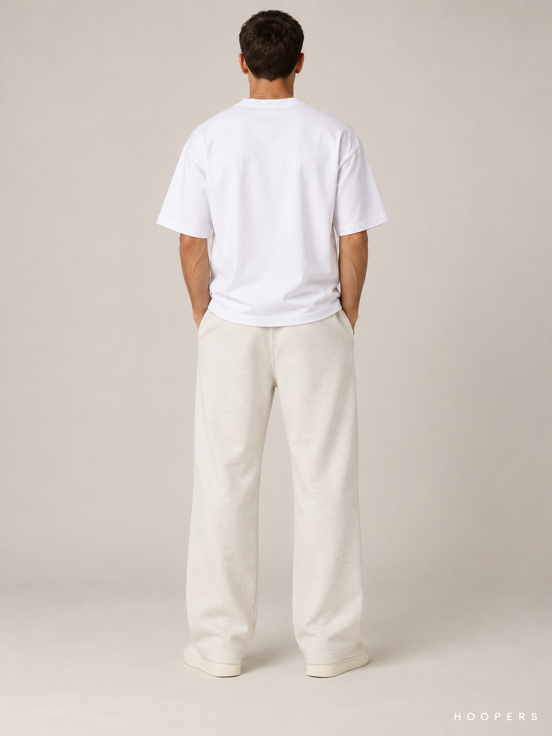 מכנס טרנינג Fear of God Essentials – Relaxed שמנת מלאנז' – גב