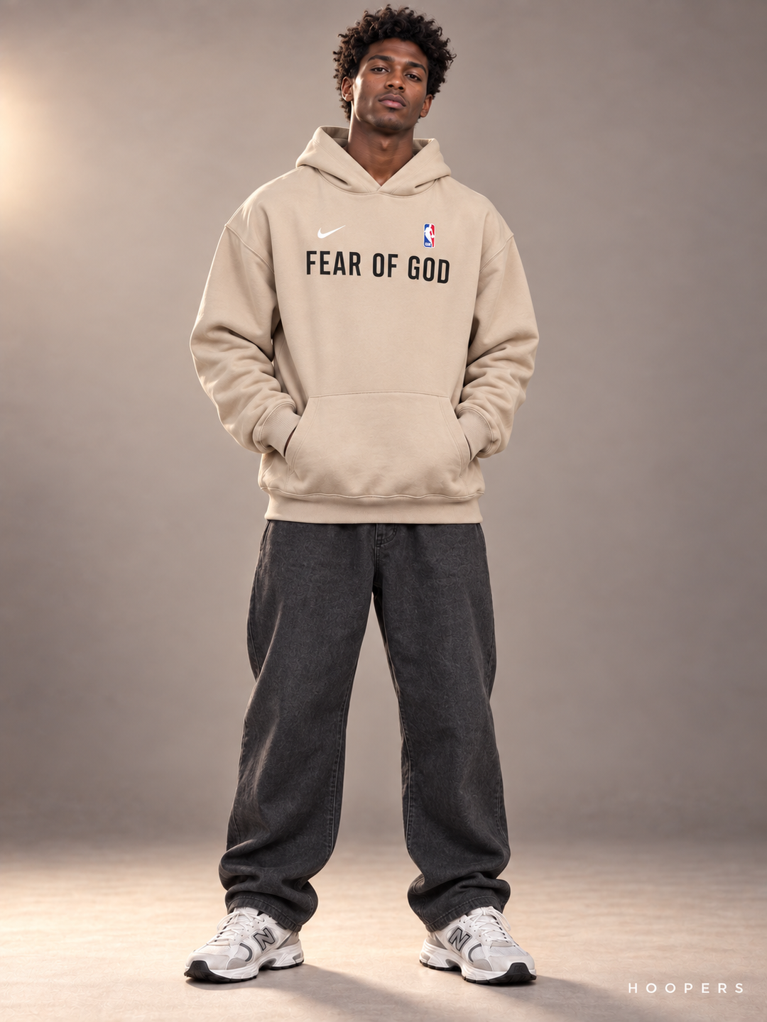 קפוצ׳ון FEAR OF GOD בז׳ — חזית