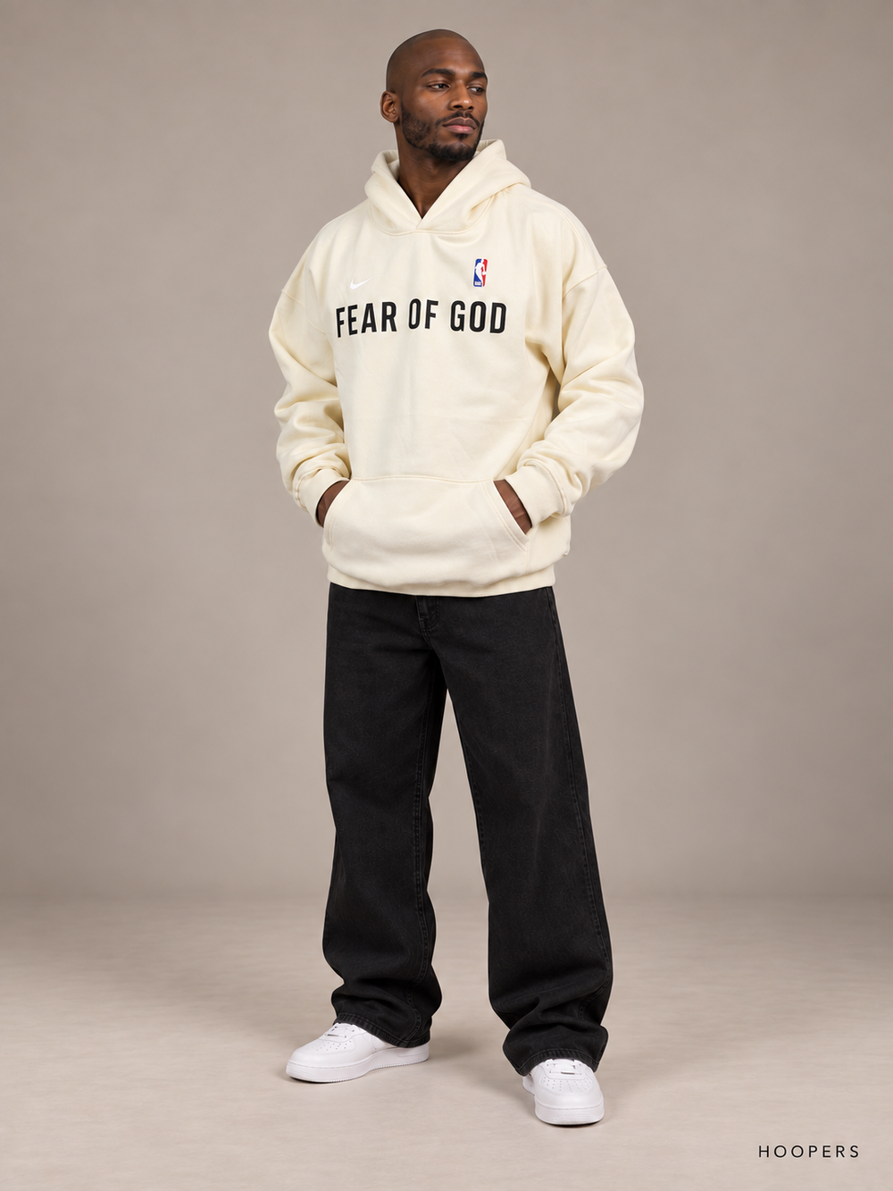קפוצ׳ון FEAR OF GOD שמנת — זווית