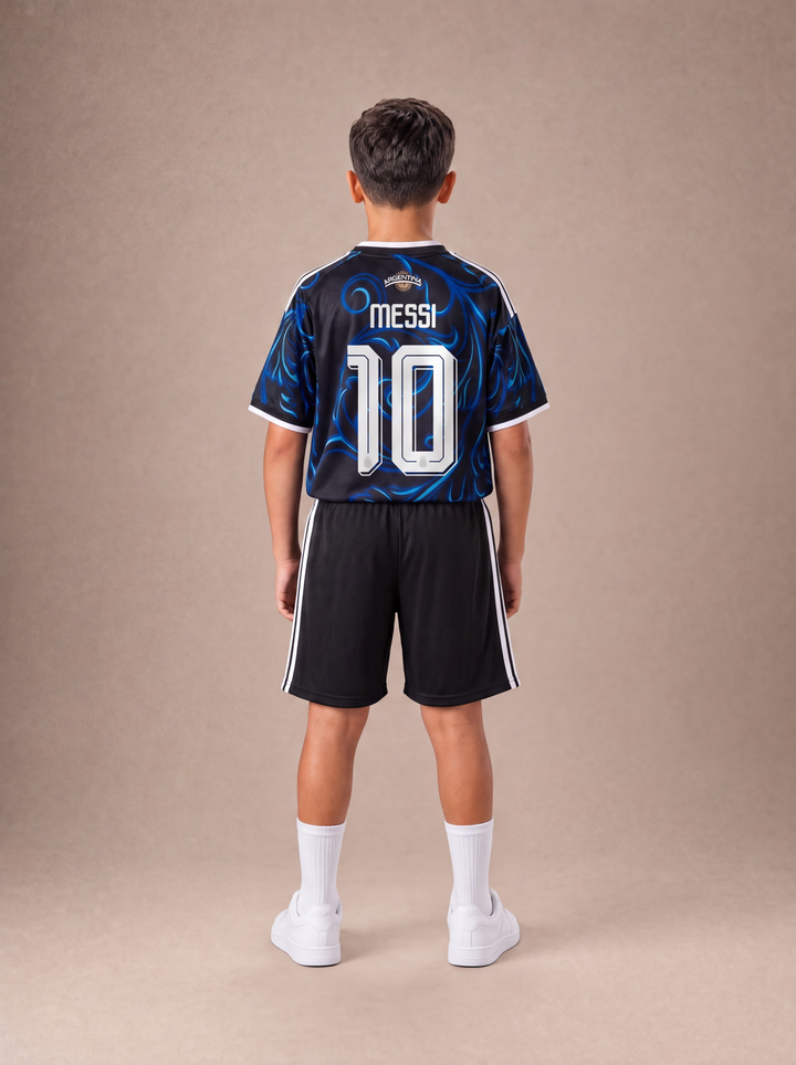 גב החליפה עם הדפסת MESSI 10 בלבן