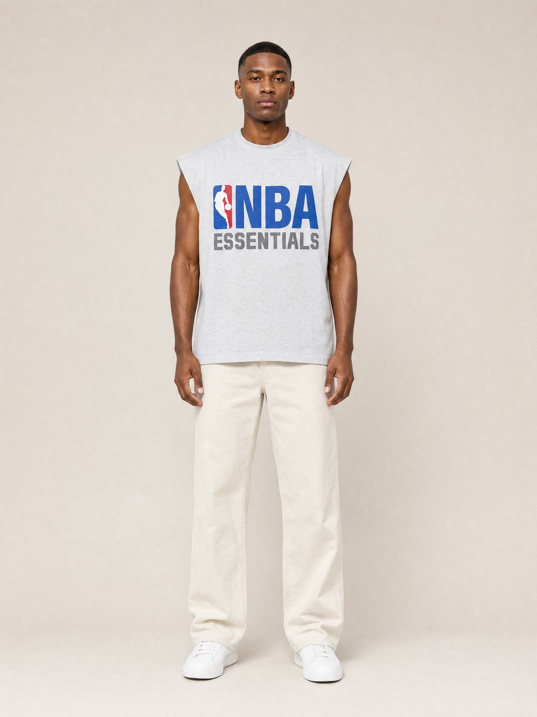 גופיית NBA ESSENTIALS ללא שרוולים אפורה – חזית