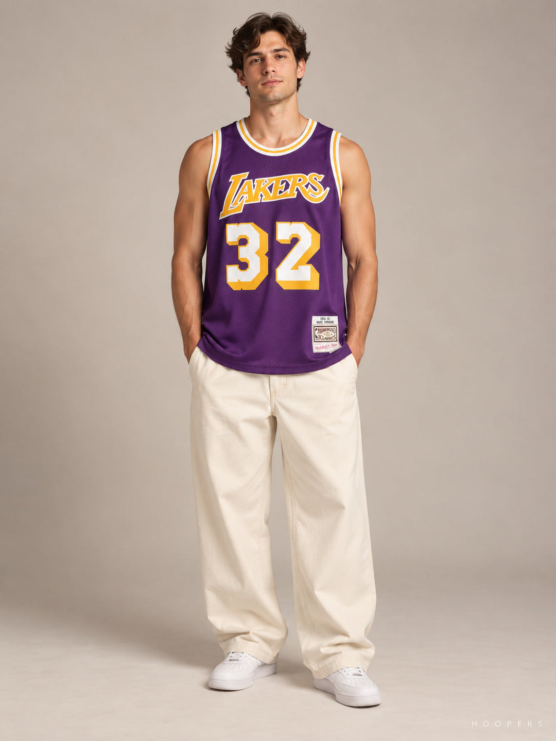 גופיית NBA מג'יק ג'ונסון לוס אנג'לס לייקרס – סגול רטרו 1984/85 — מבט קדמי