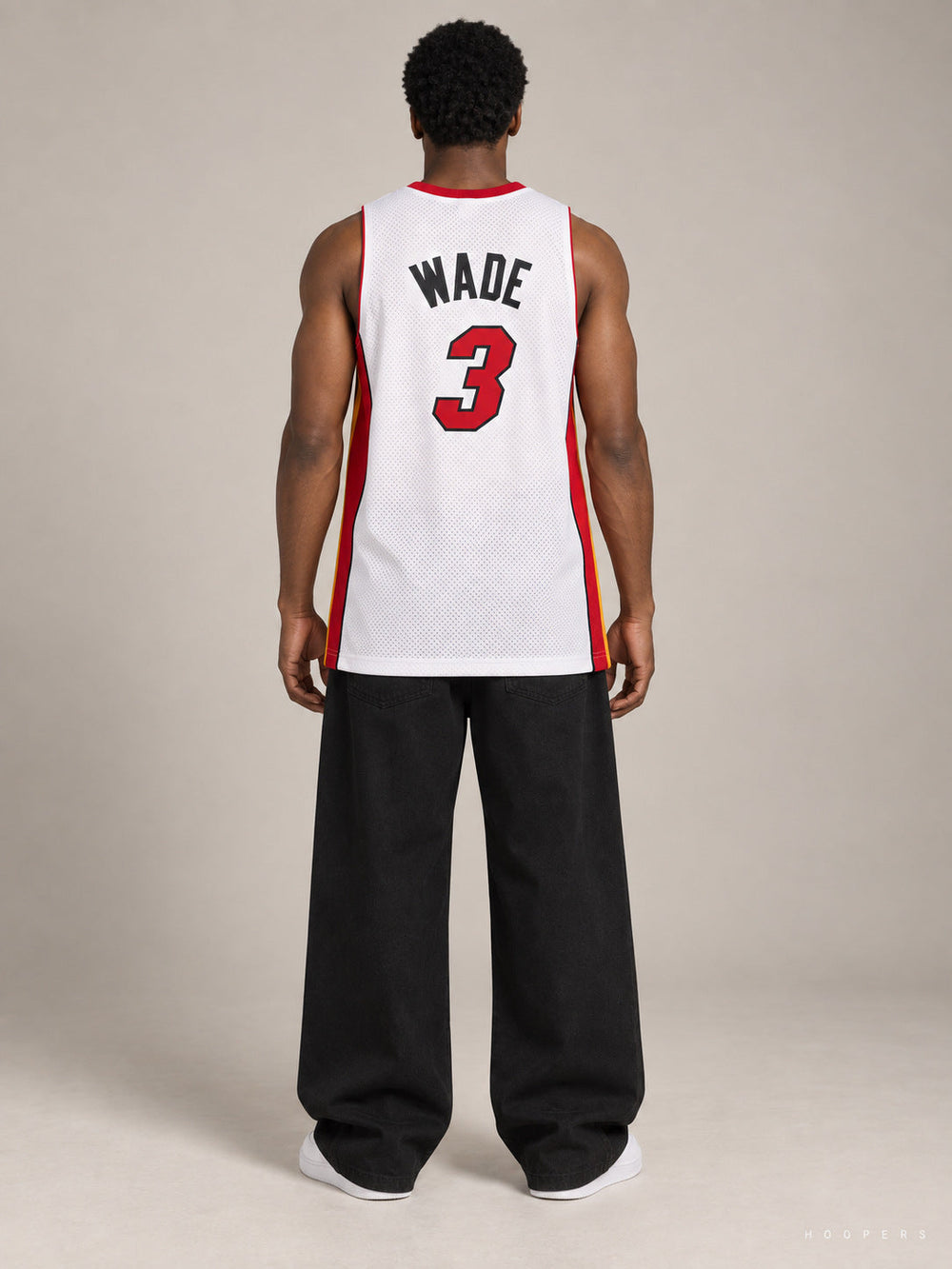 גופיית NBA דווין וויד מיאמי היט – לבן רטרו 2005/06 — מבט אחורי