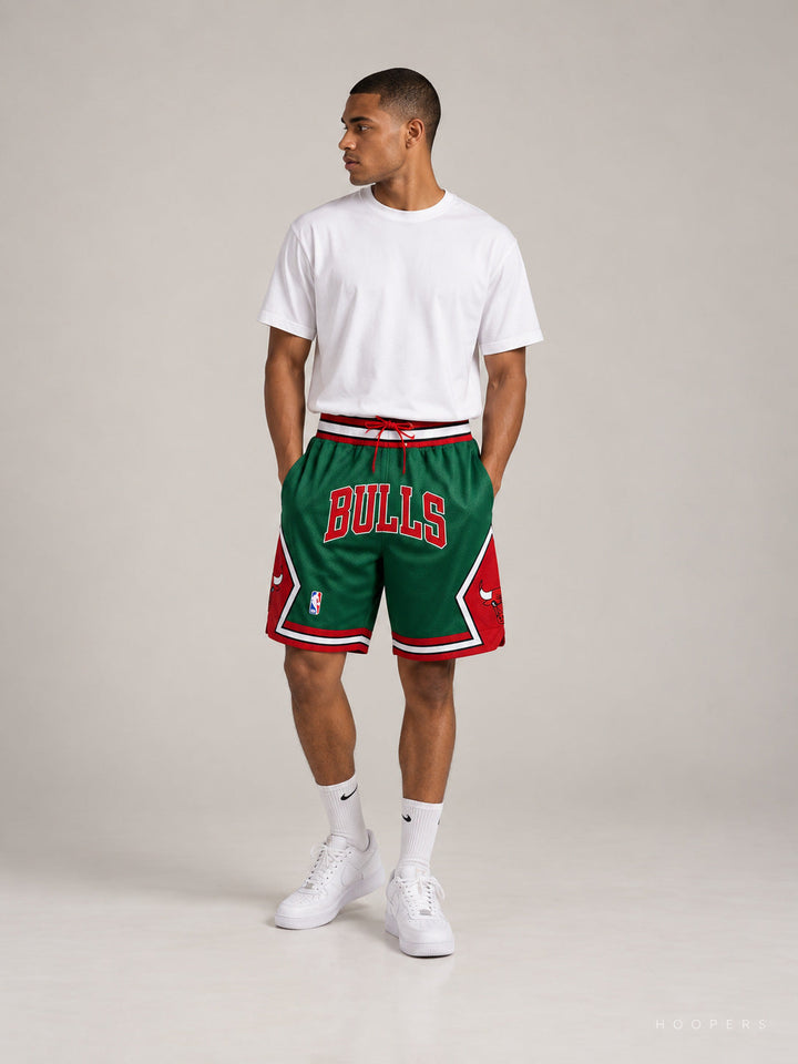 מכנסי NBA – Chicago Bulls (שיקגו בולס) ירוק אדום — מבט קדמי