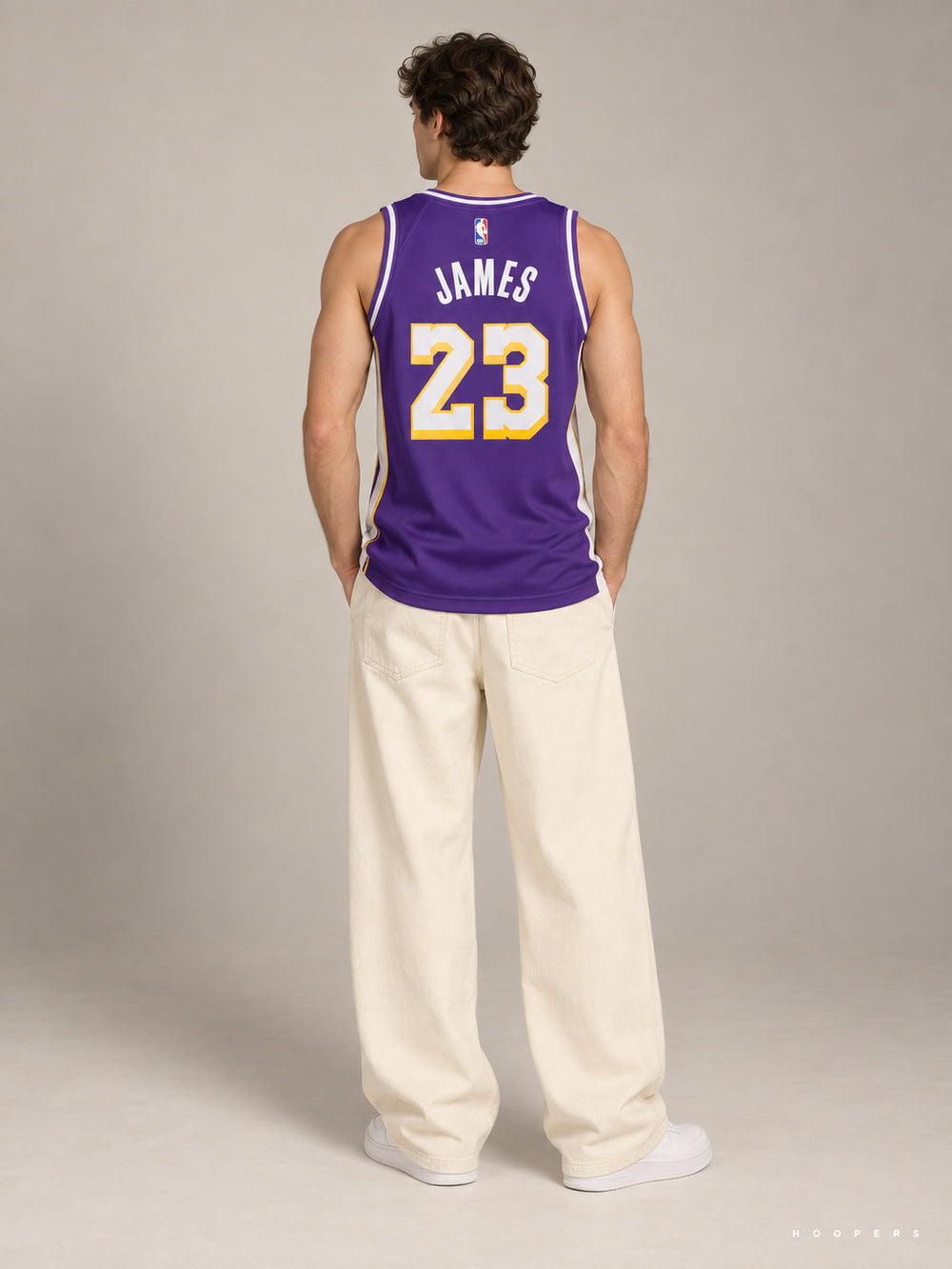 גופיית NBA לברון ג׳יימס לוס אנג׳לס לייקרס – סגול Statement Edition 2025–26 — מבט אחורי
