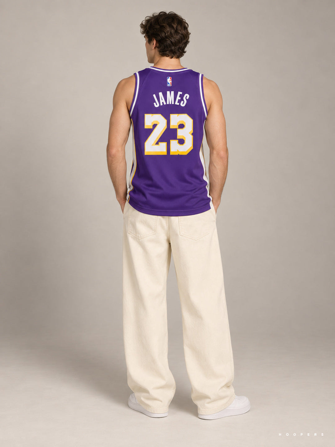 גופיית NBA לברון ג׳יימס לוס אנג׳לס לייקרס – סגול Statement Edition 2025–26 — מבט אחורי