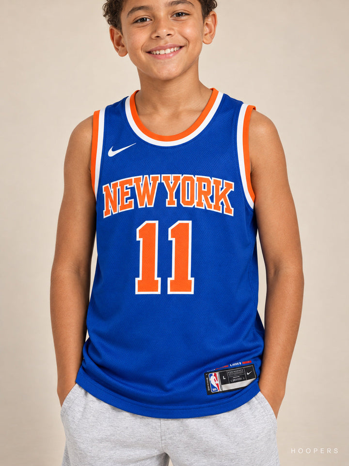 גופיית NBA לילדים ג'יילן ברונסון ניו יורק ניקס כחול – תקריב חזה