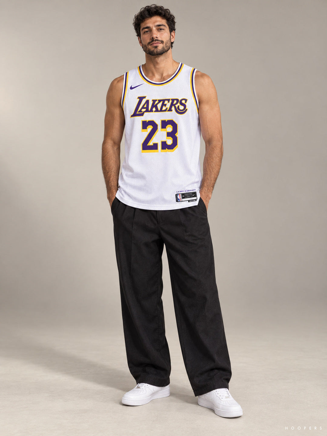 גופיית NBA לברון ג'יימס לייקרס לבן – חזית