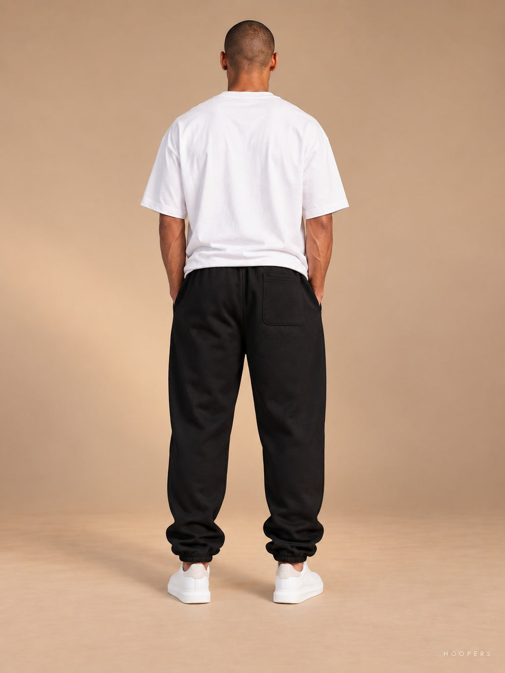 מכנסי FEAR OF GOD ESSENTIALS שחור – גב