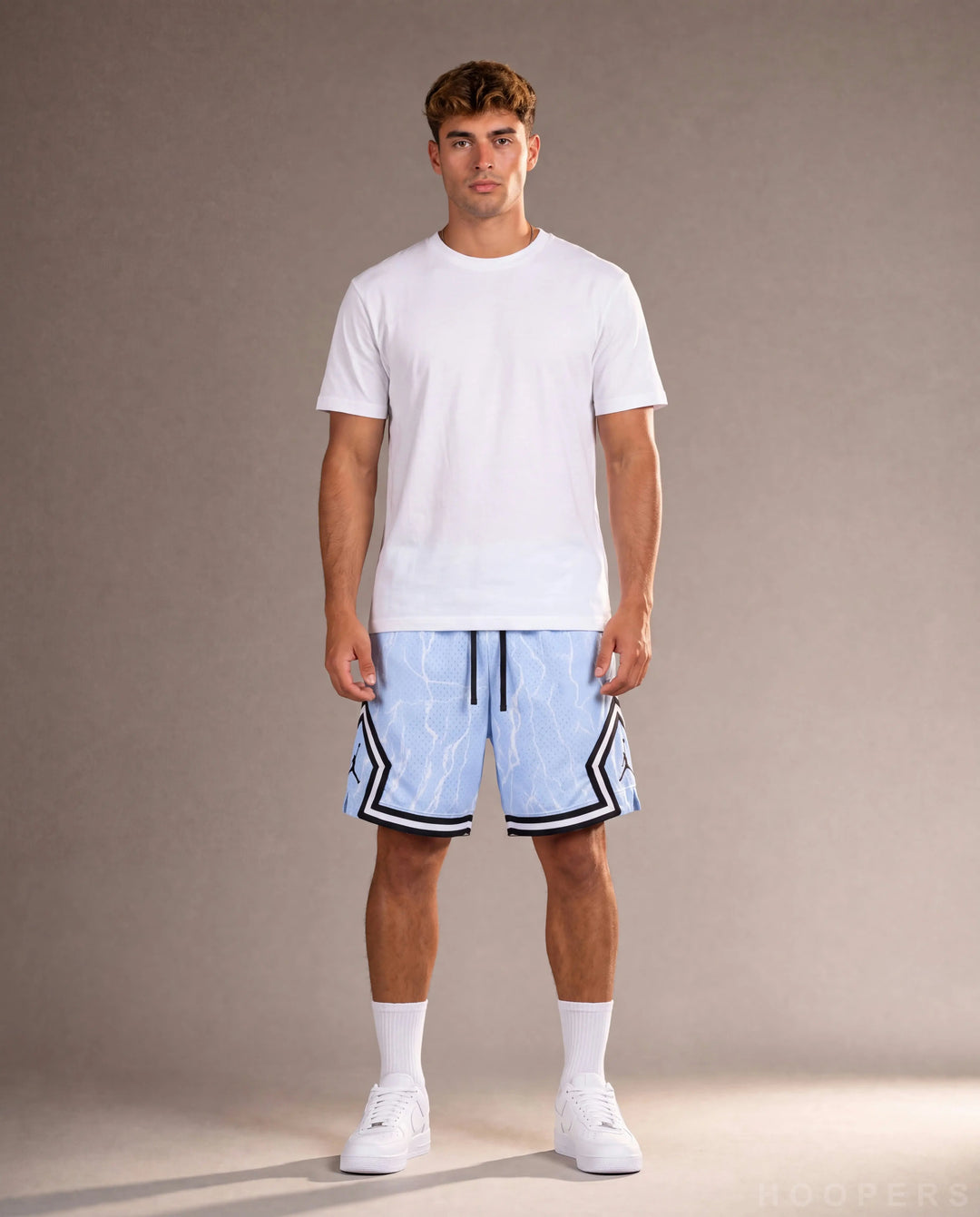 מכנסי Jordan Ice Thunder תכלת מלפנים