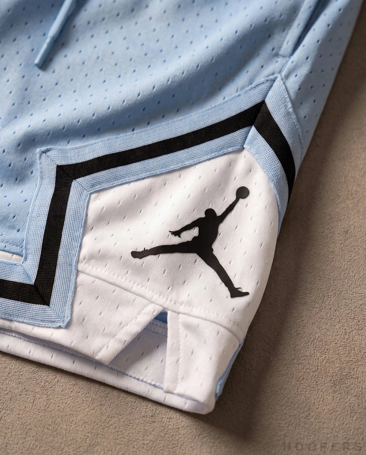 HOOPERS Jordan Ice Blue Classic Jumpman detail